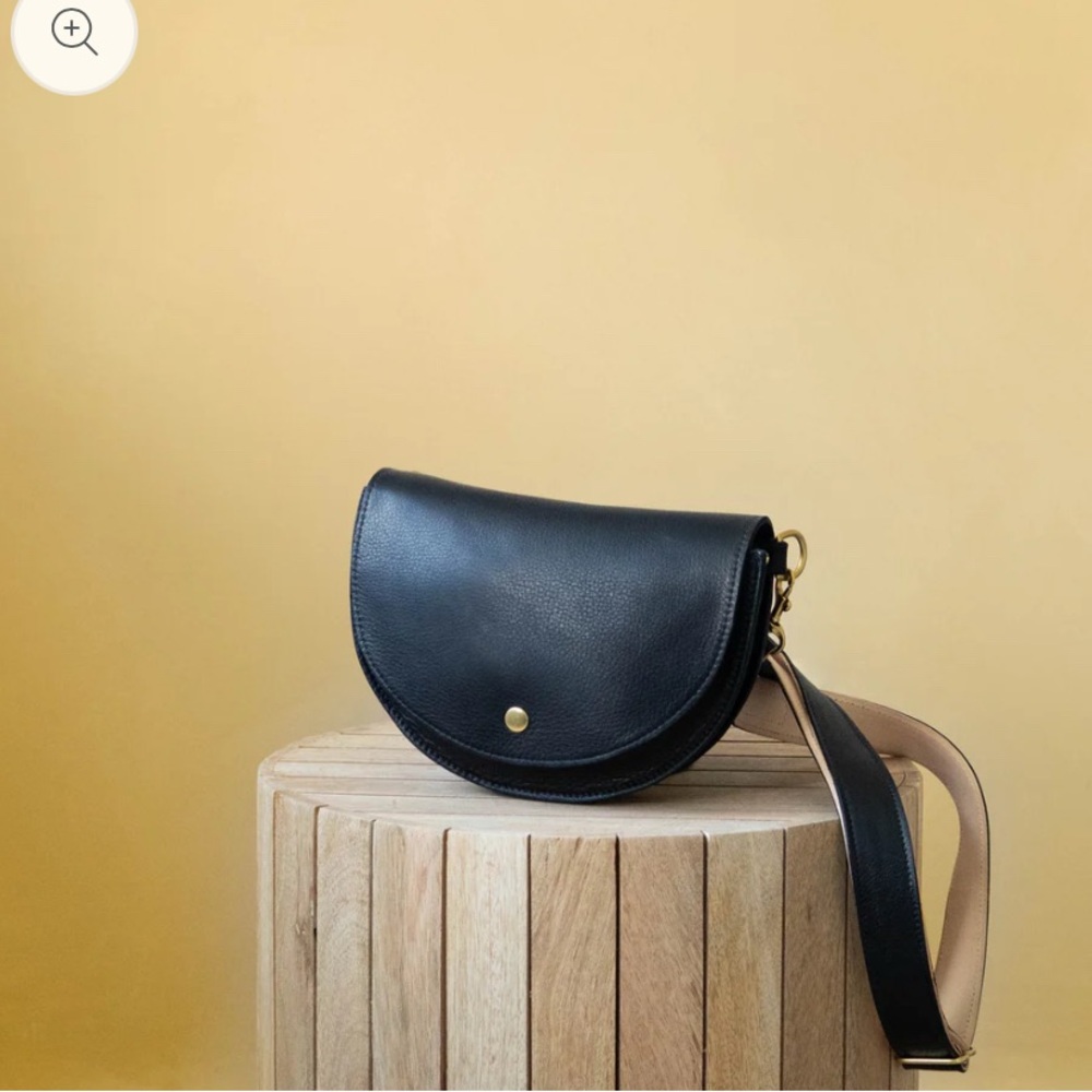 Eloise Crossbody in Black